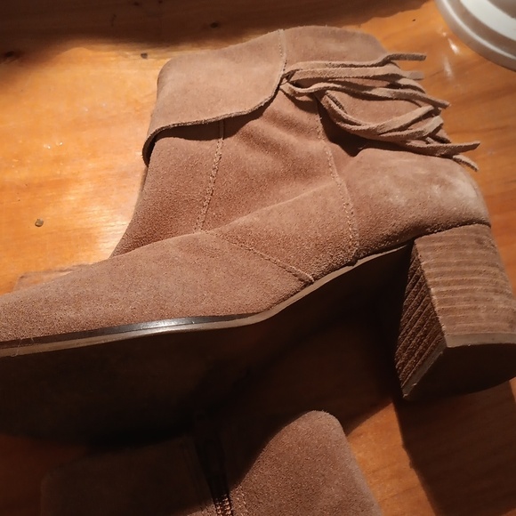 Matisse Brown Suede Ankle Boots Size 9 - Picture 5 of 10